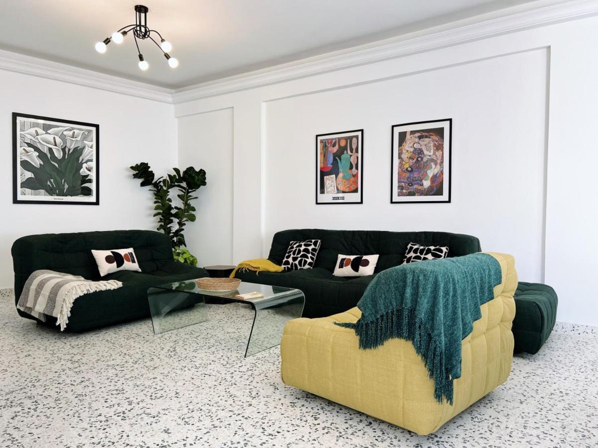 Chill 2br Haven Gemmayze Apartment Beirut